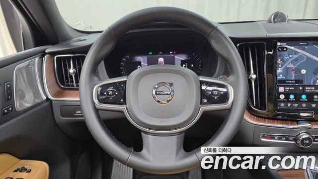 Volvo XC60 2024