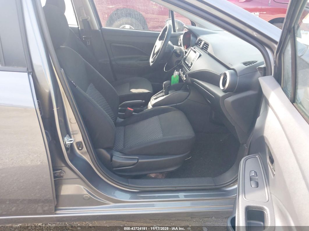 Nissan Versa 2024
