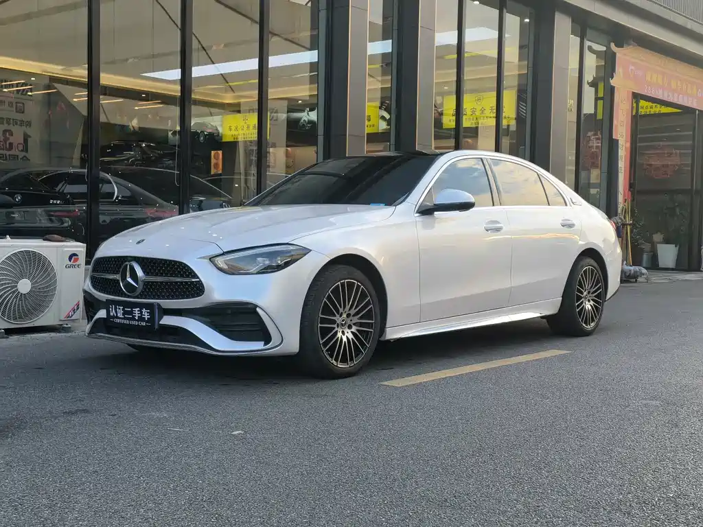 Mercedes-Benz C-Класс 2024