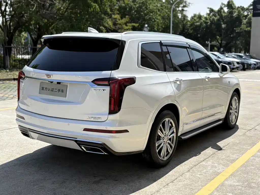 Cadillac XT6 2021