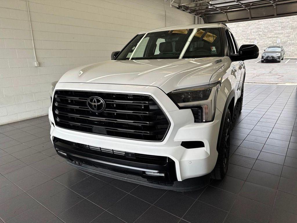 Toyota Sequoia 2025