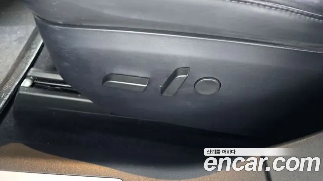 Tesla Model S 2020