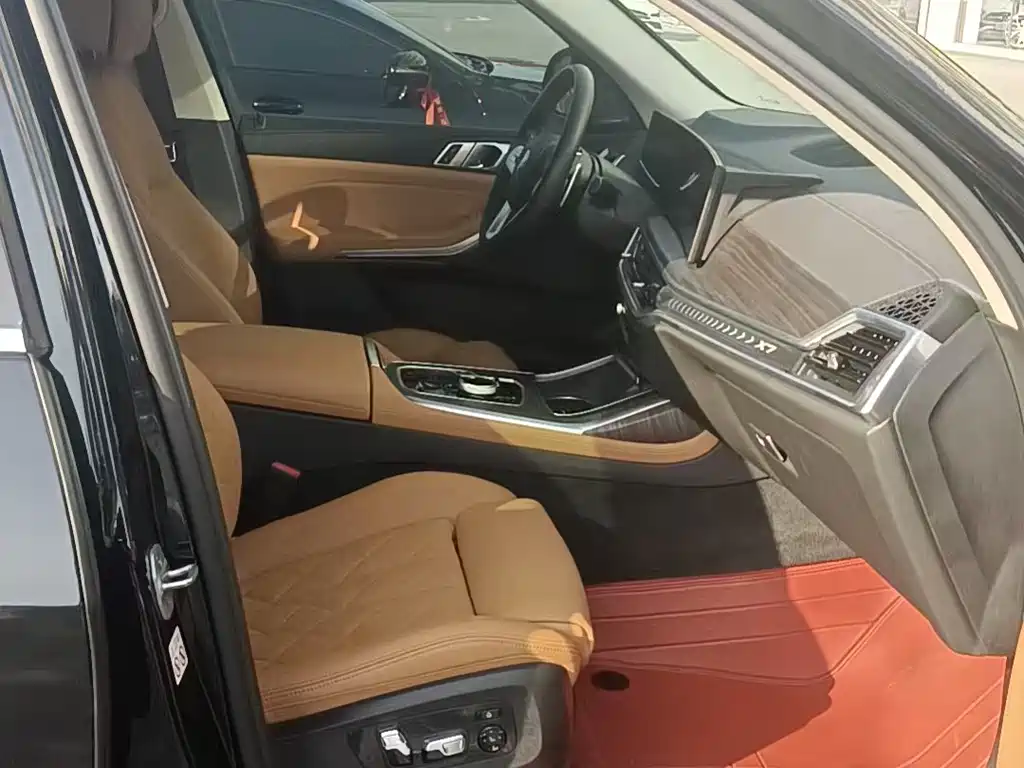 BMW X7 2023