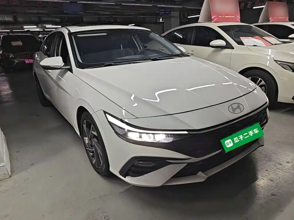 Hyundai Elantra 2024