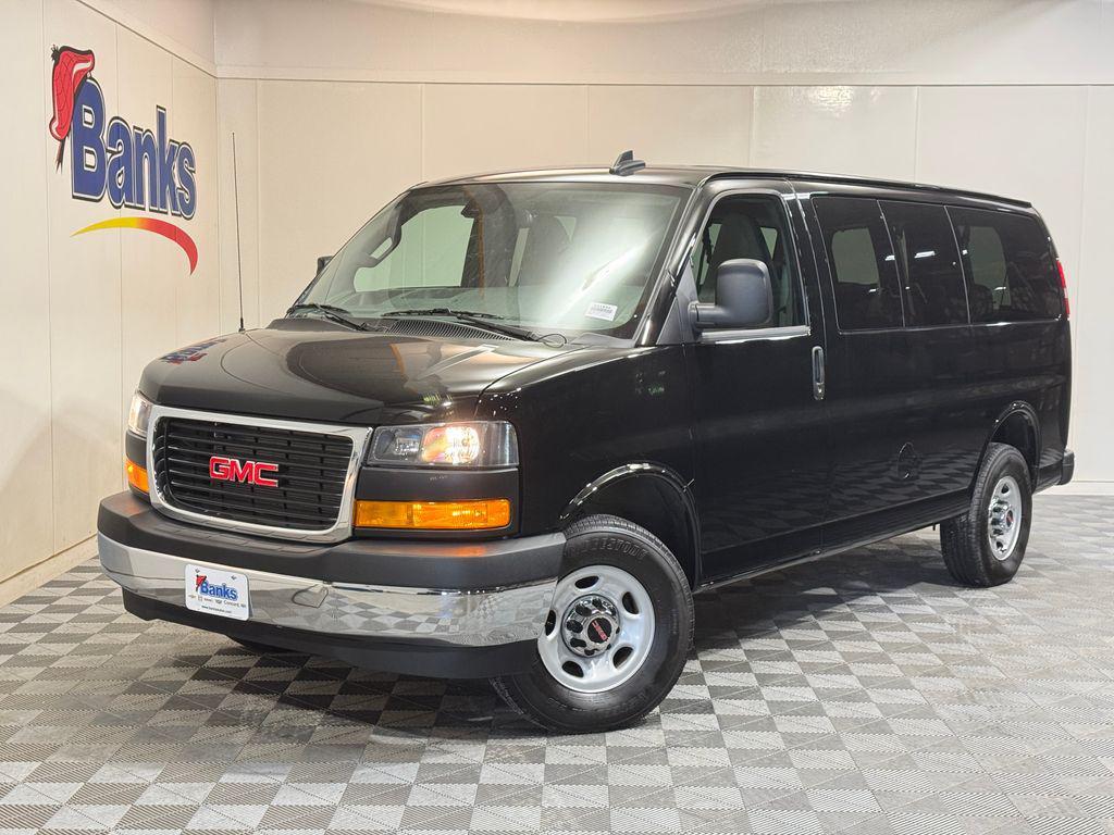 GMC Savana 2025