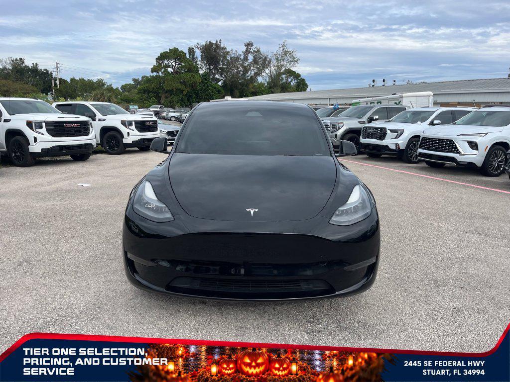 Tesla Model Y 2024