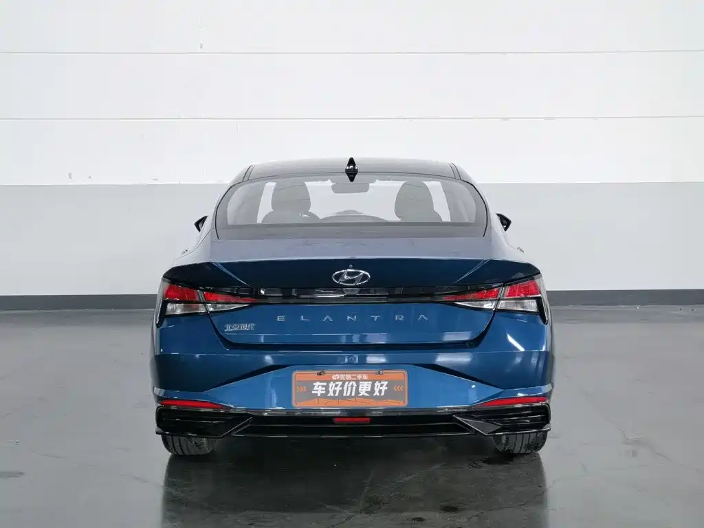 Hyundai Elantra 2021