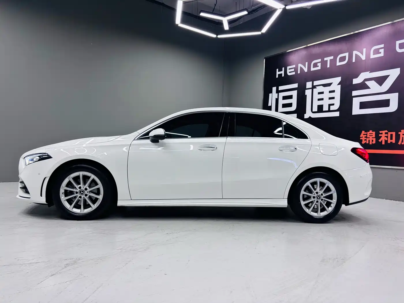 Mercedes-Benz A-Класс 2021