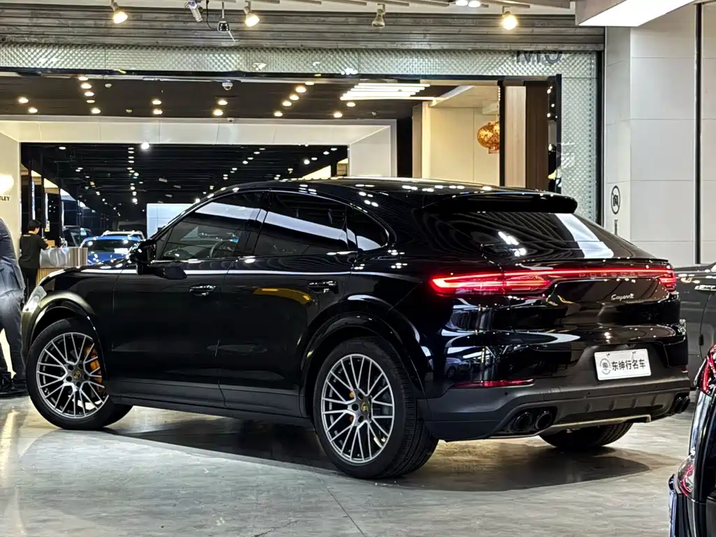 Porsche Cayenne 2023