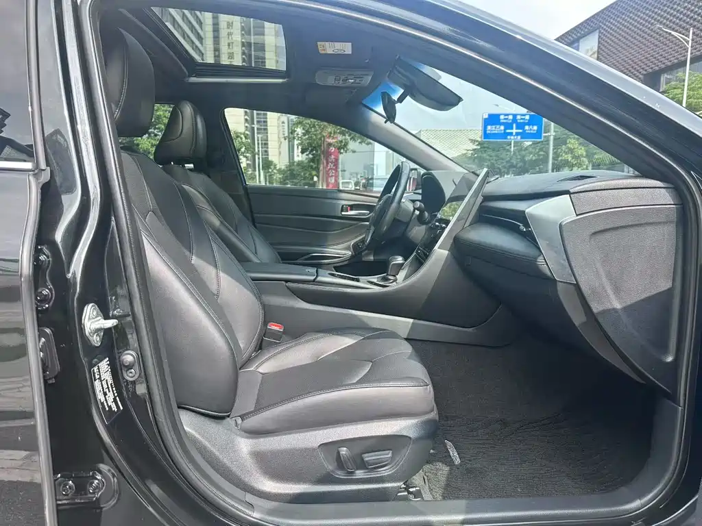 Toyota Avalon 2023