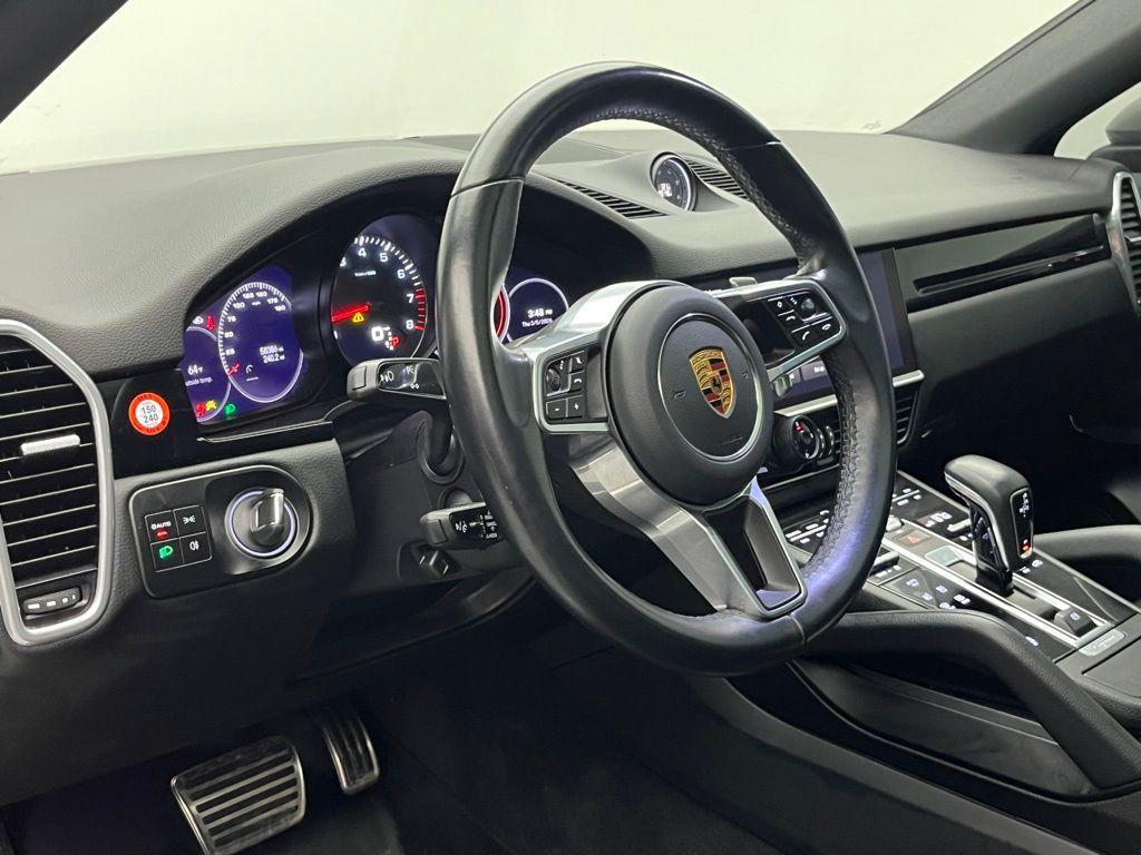 Porsche Cayenne 2022