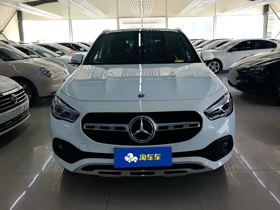 Mercedes-Benz GLA 2021