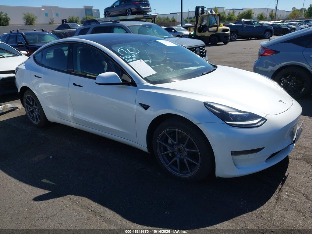 Tesla Model 3 2022
