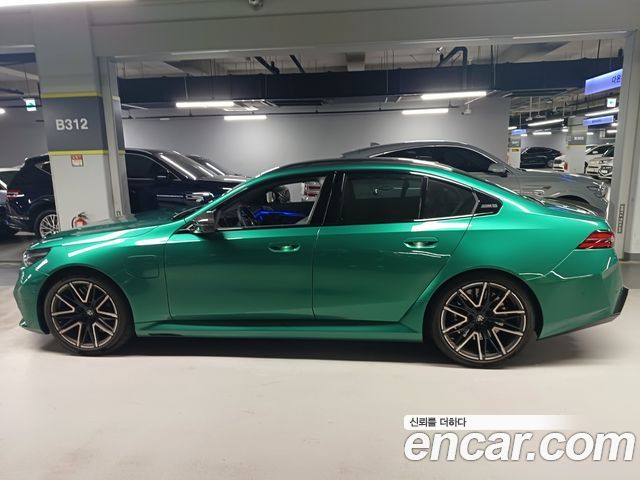 BMW M5 2025