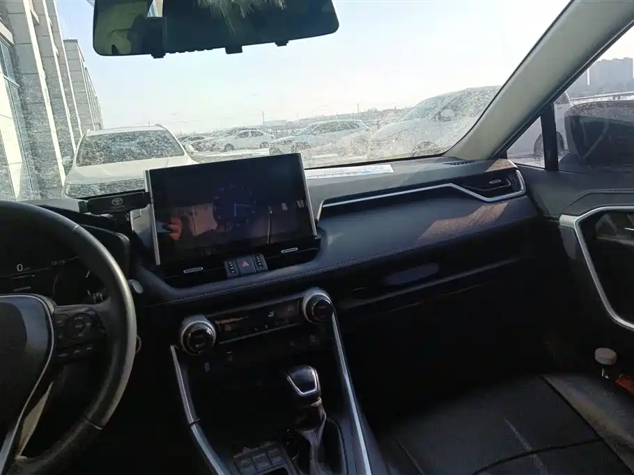 Toyota RAV4 2021