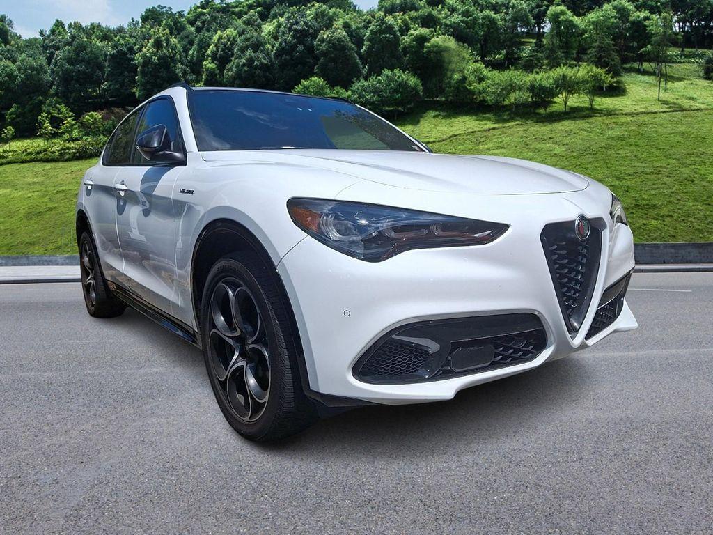 Alfa Romeo Stelvio 2024