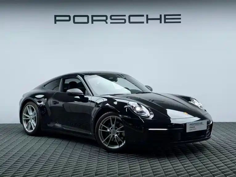 Porsche 911 2023