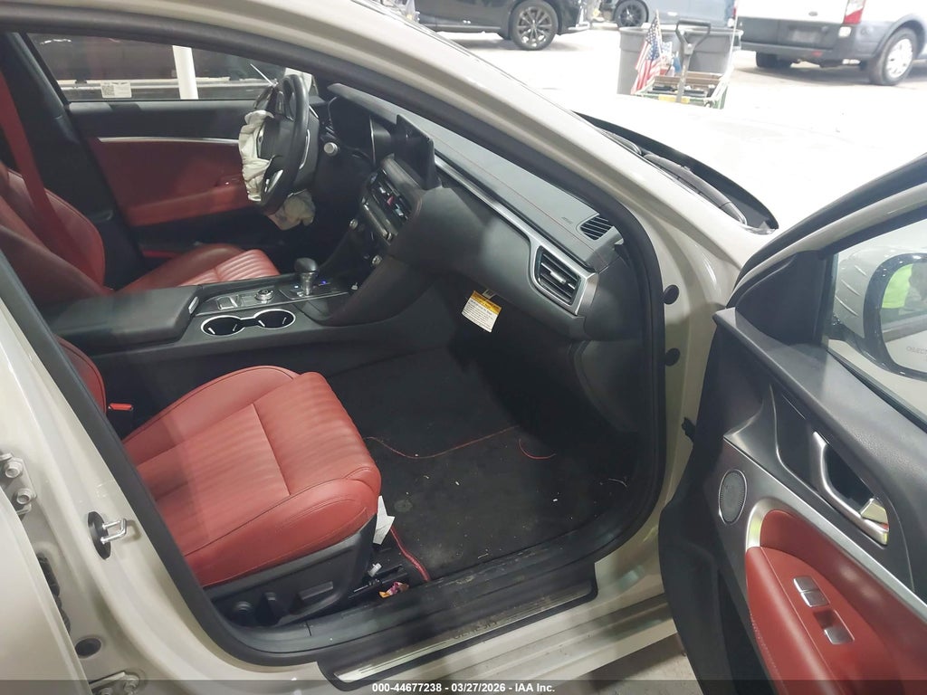 Genesis G70 2025