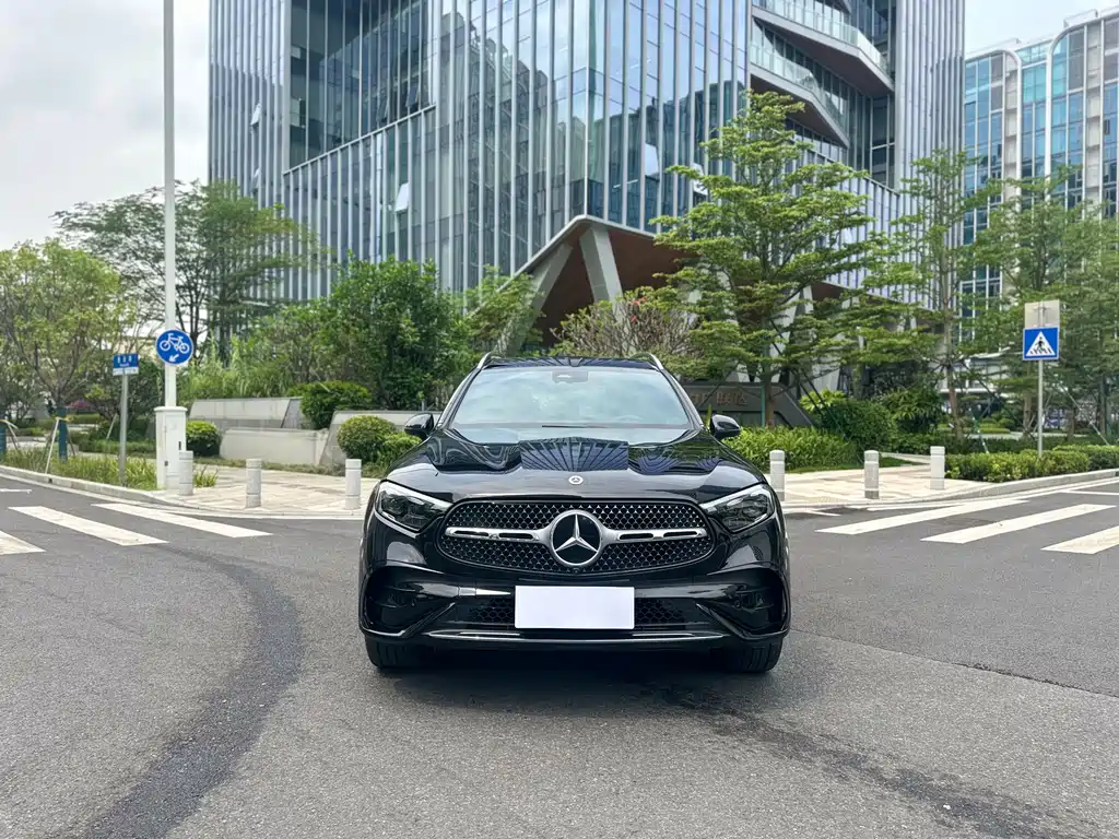 Mercedes-Benz GLC 2025
