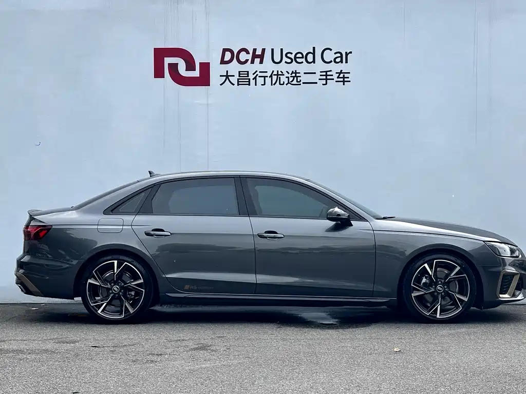 Audi A4 2024