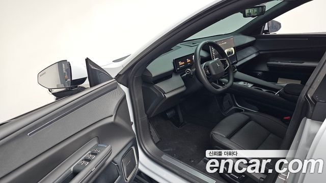 Polestar 4 2025