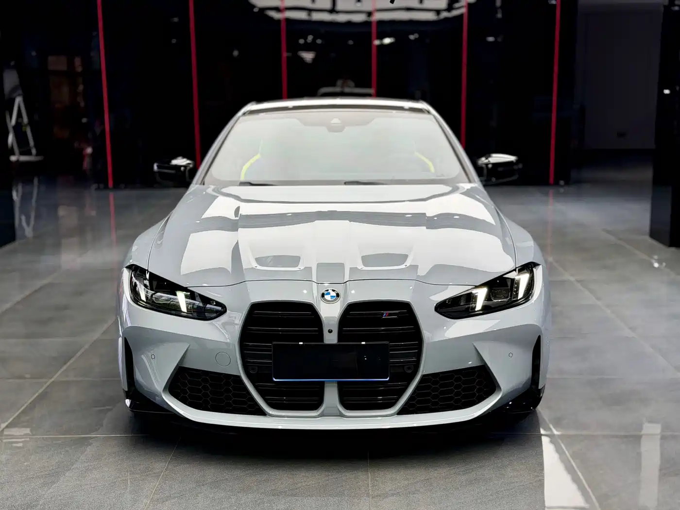 BMW M4 2025