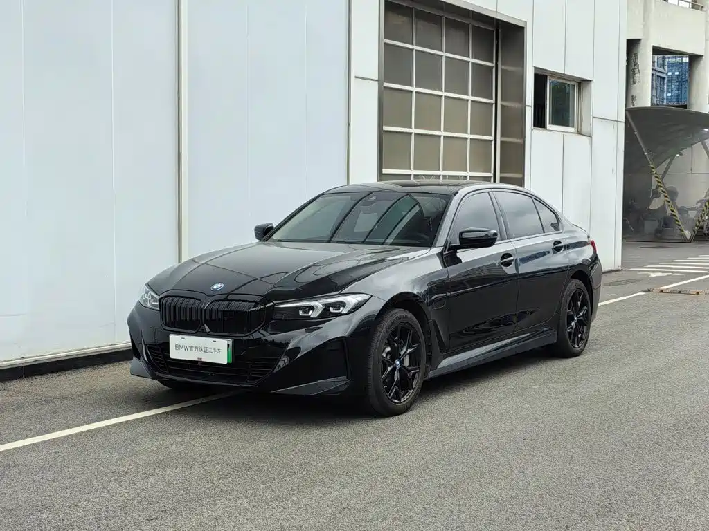 BMW i3 2024