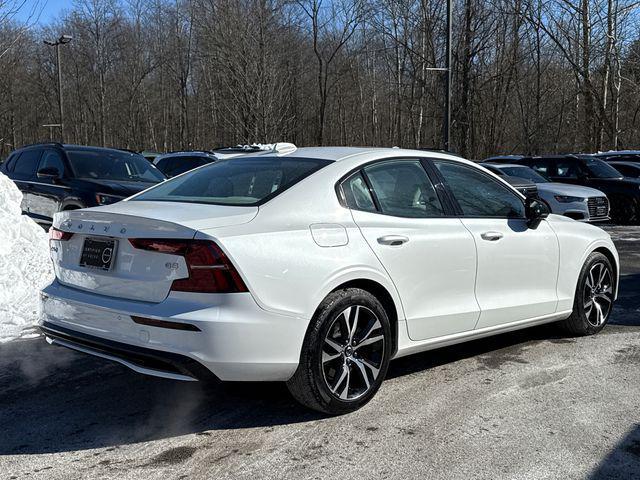 Volvo S60 2025