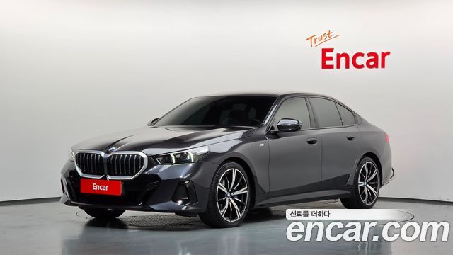BMW 5 серии 2023