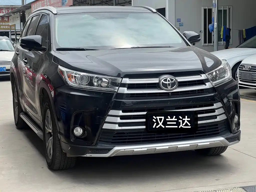 Toyota Highlander 2021