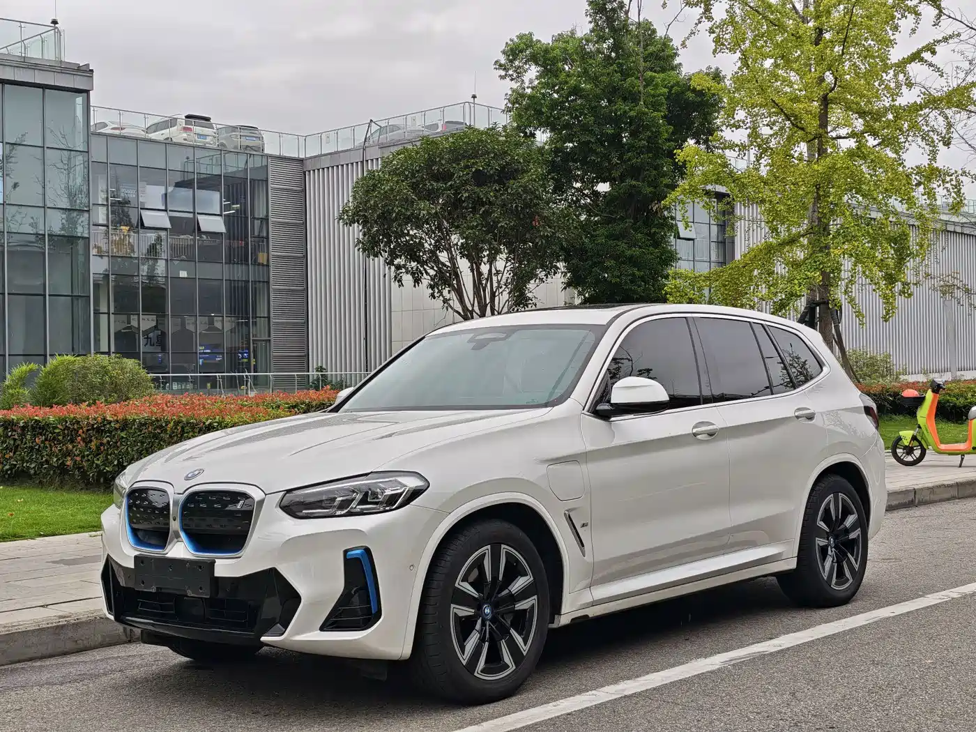 BMW iX3 2022