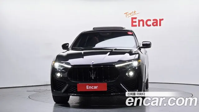 Maserati Levante 2021