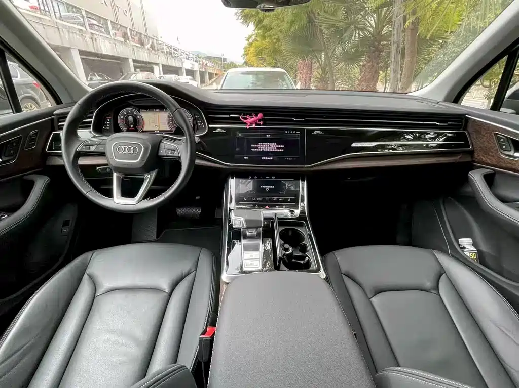 Audi Q7 2024