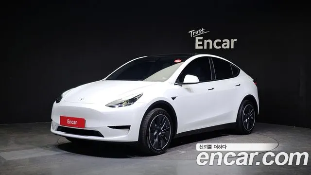 Tesla Model Y 2023