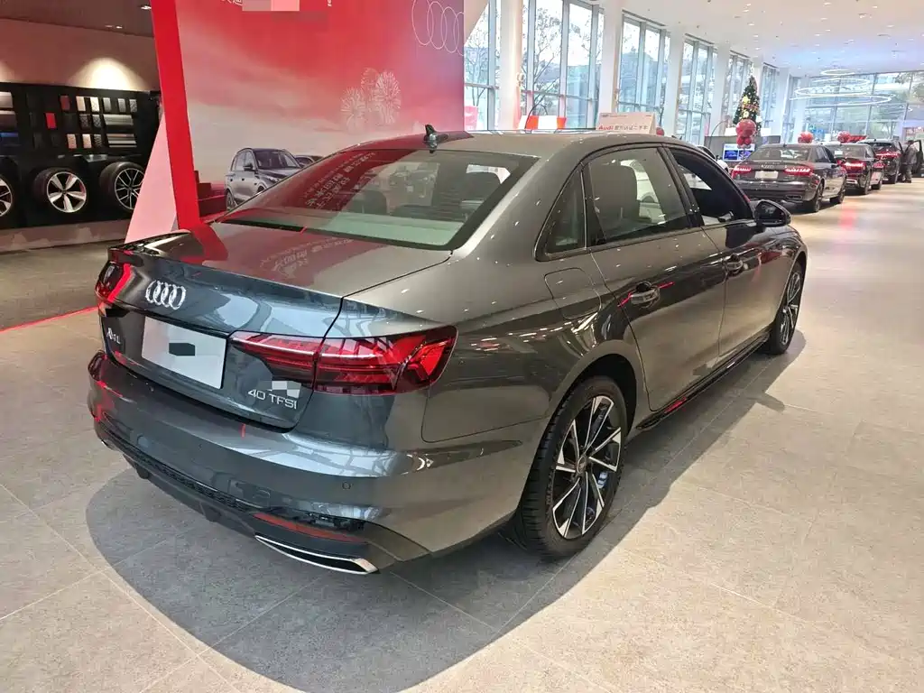 Audi A4 2024