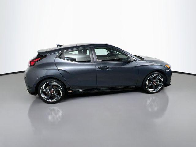 Hyundai Veloster 2021