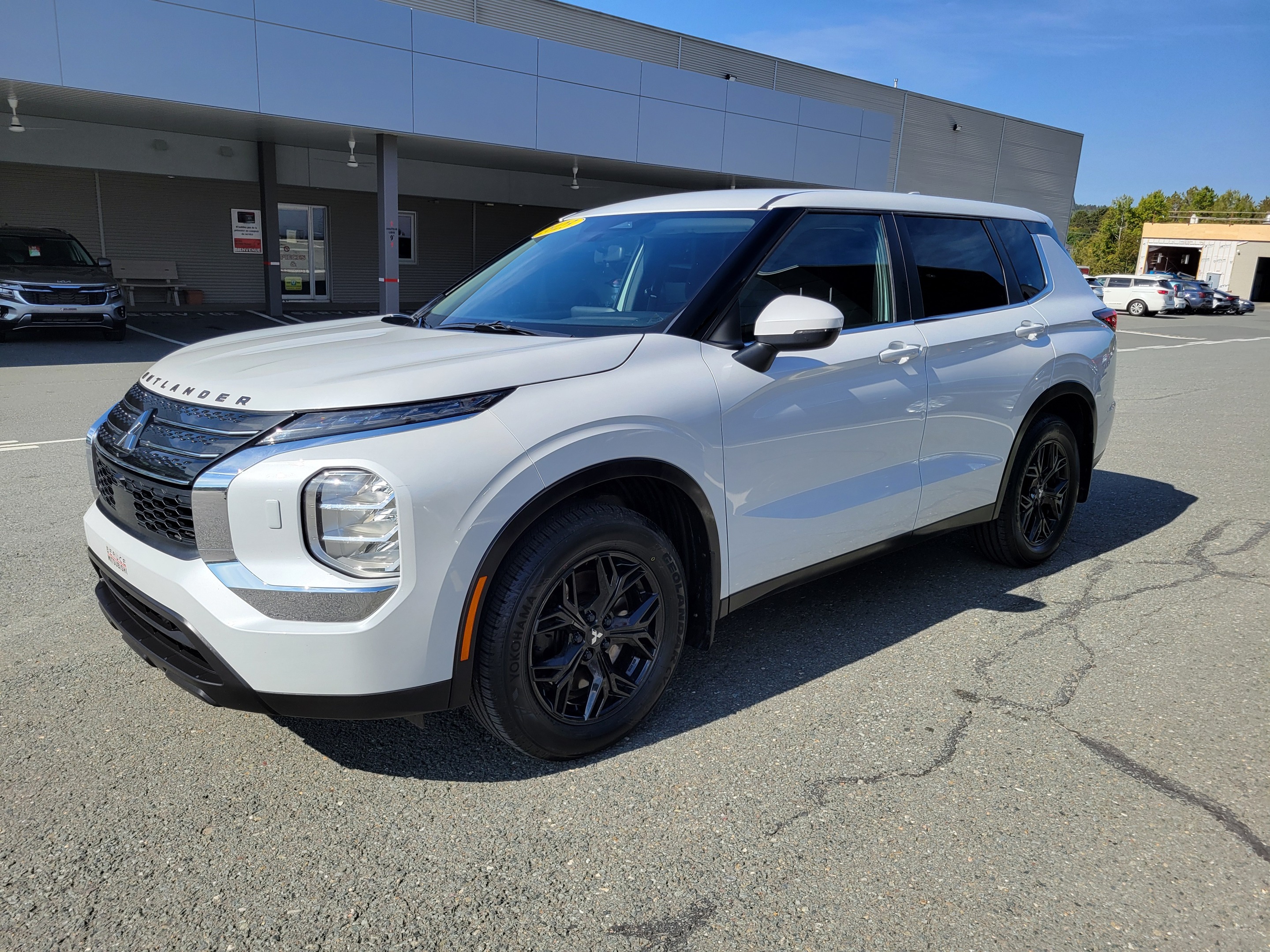 Mitsubishi Outlander 2023