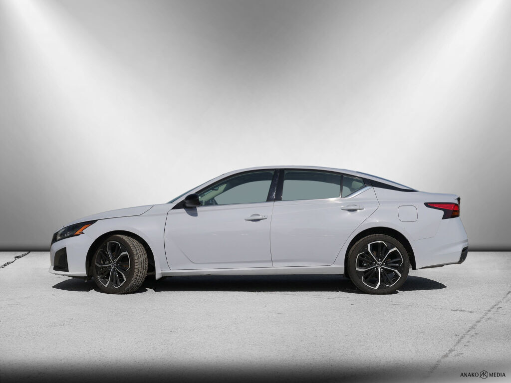Nissan Altima 2024