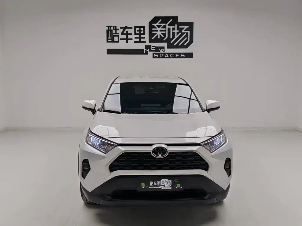 Toyota RAV4 2024