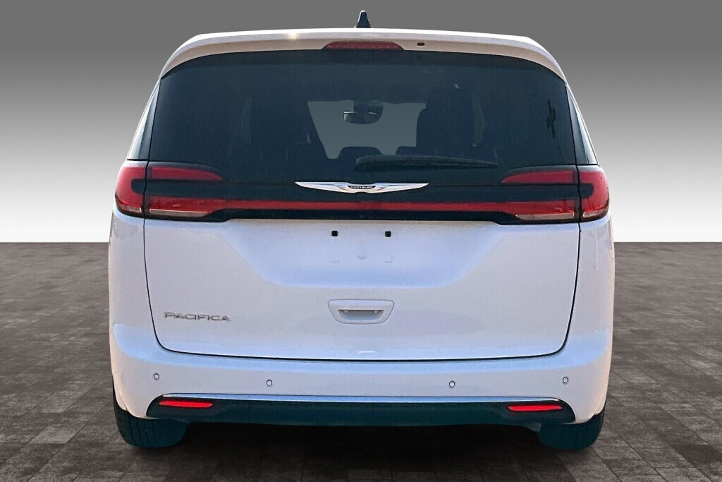 Chrysler Pacifica 2024