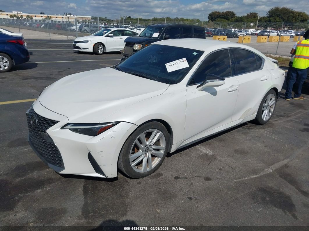 Lexus IS 300 2021
