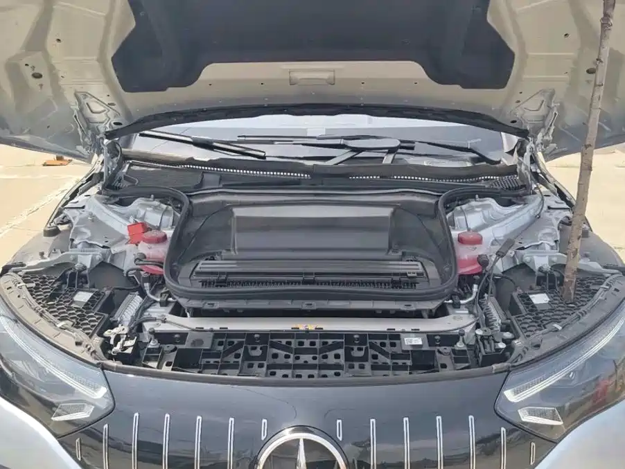 Mercedes-Benz EQE AMG 2024