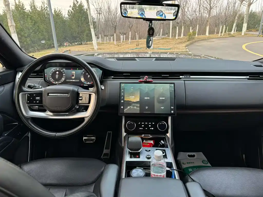 Land Rover Range Rover 2023