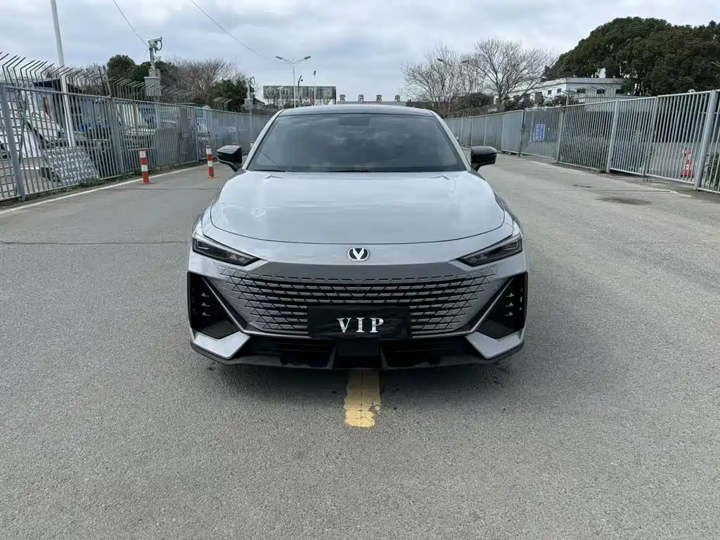 Changan UNI-V 2022