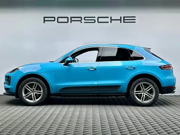 Porsche Macan 2021