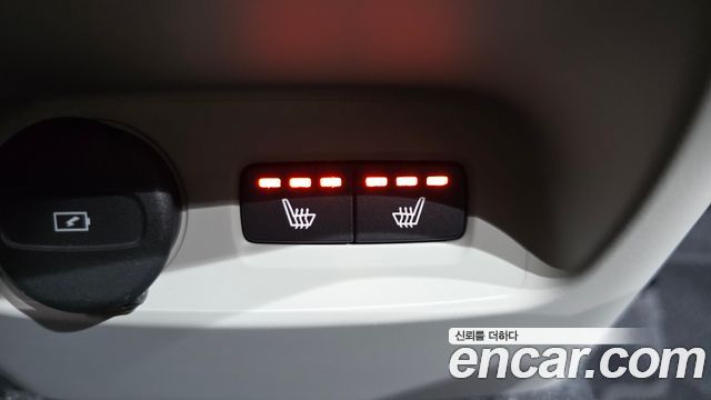 Volvo XC40 2024