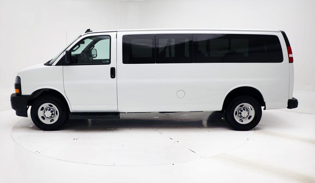 Chevrolet Express 2023