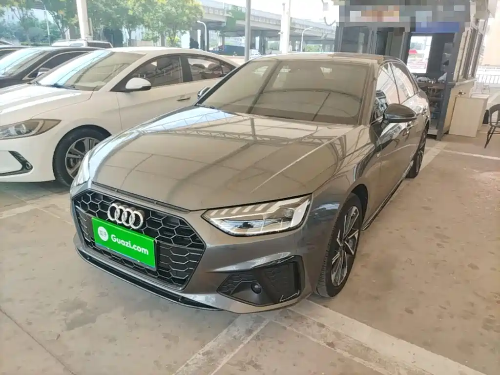 Audi A4 2024