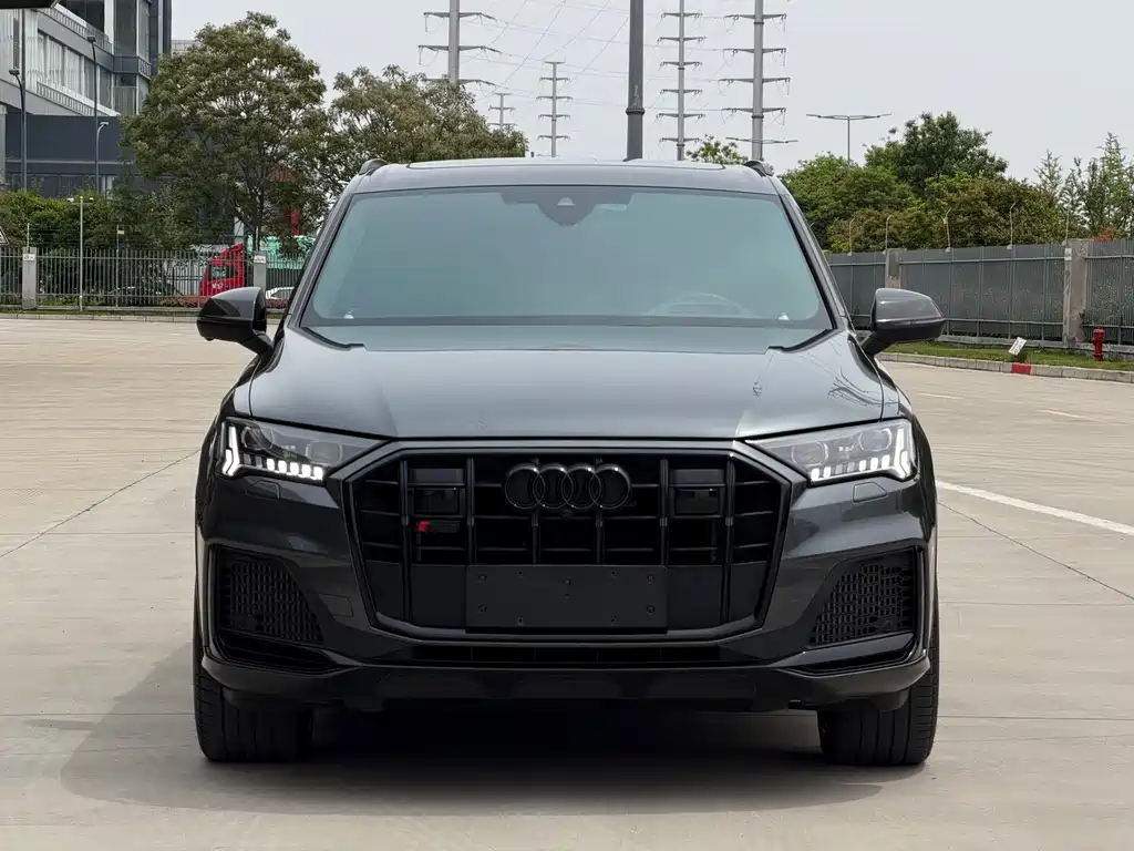 Audi SQ7 2024