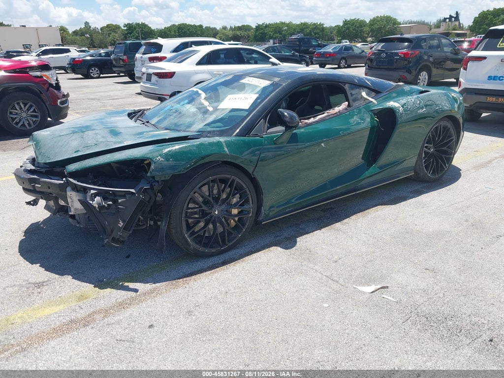 McLaren GT 2023